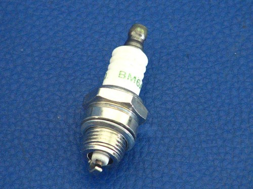 Spark plug suitable for - , fuxtec